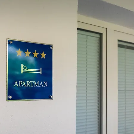 Maras Premium Апартаменти *